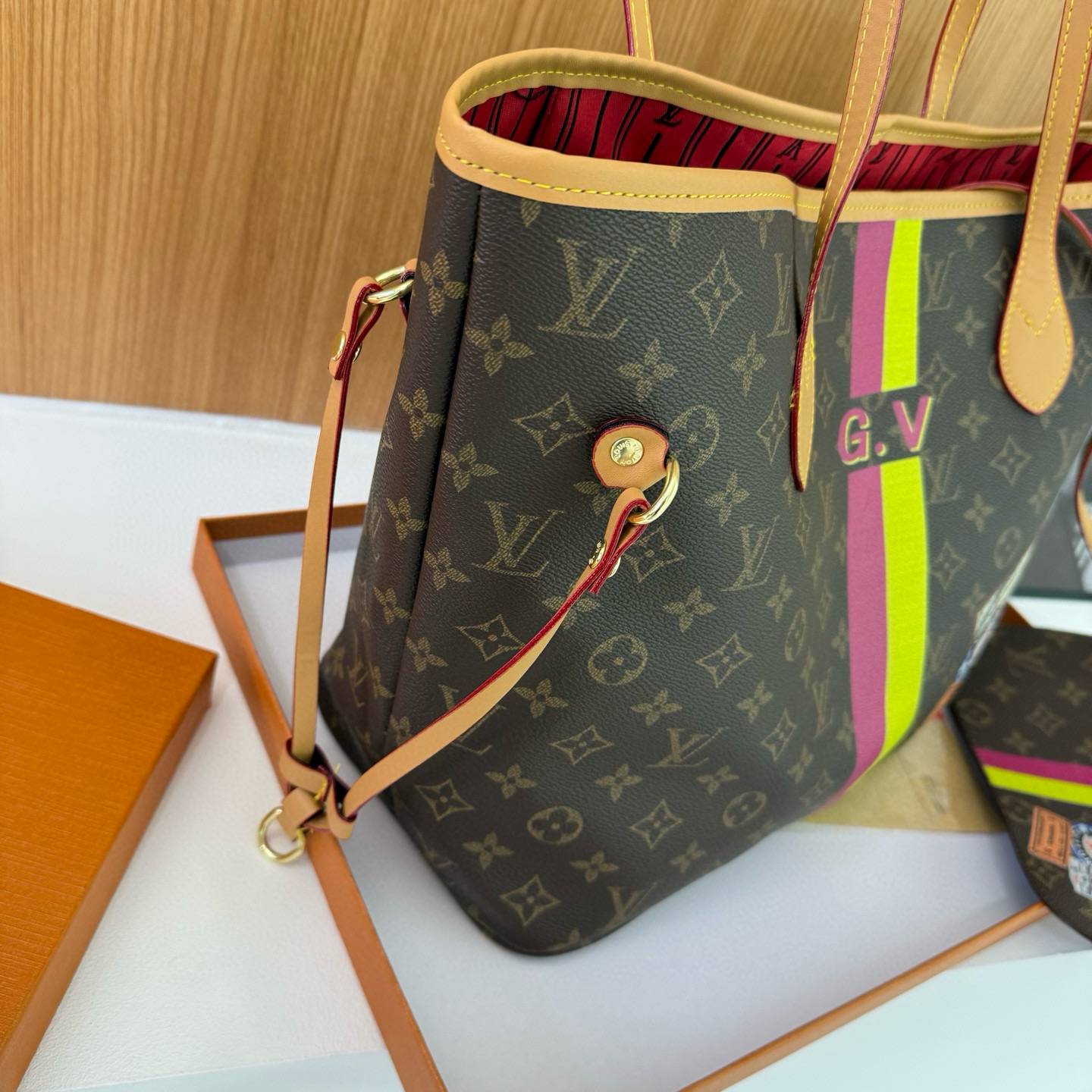 48$ Lv Y002 tote pu size 43x29x17 cm 017630 DX716 gallery