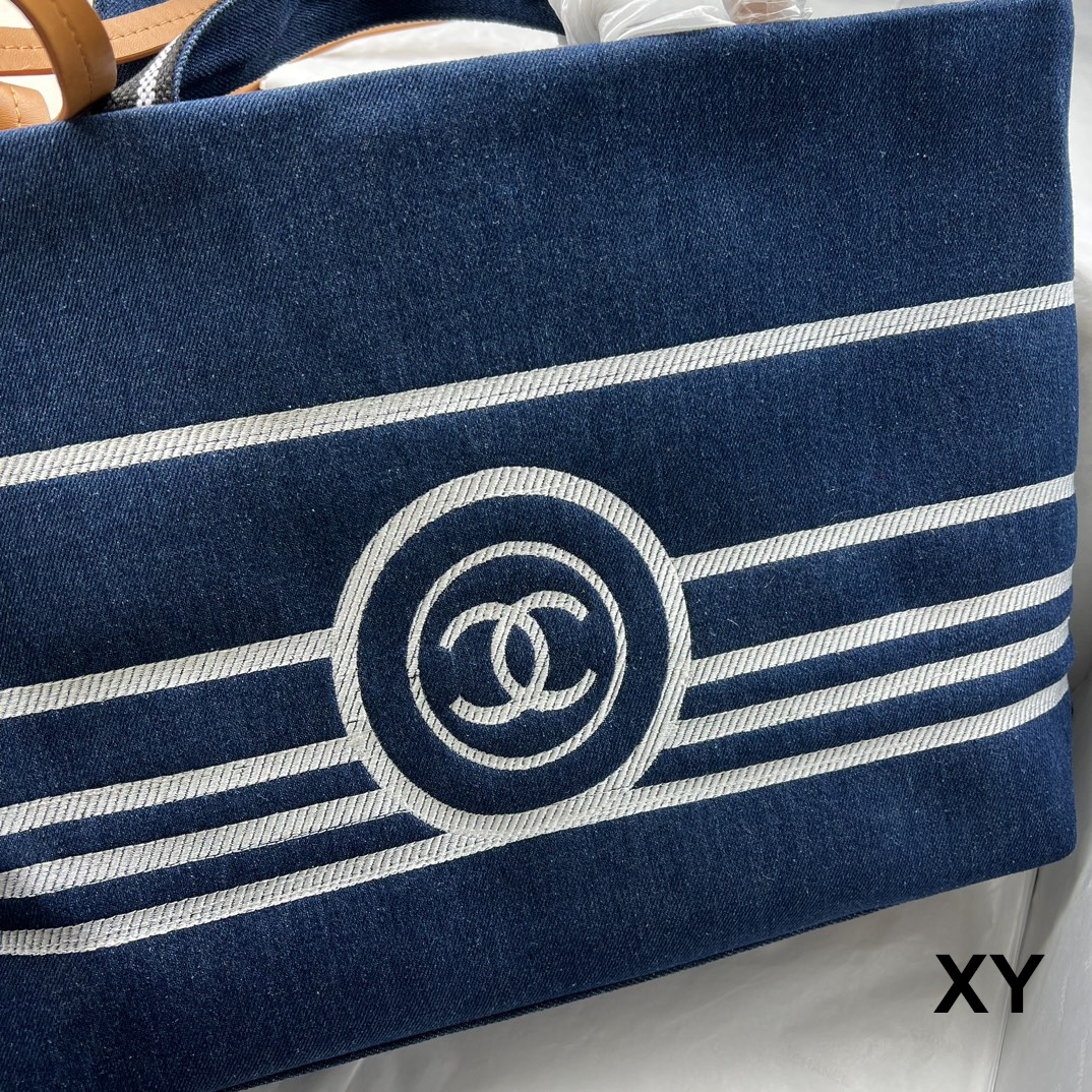 49$ new_dh CHANEL 5005 size 43X28 CM 92561034261 XR1B328 gallery