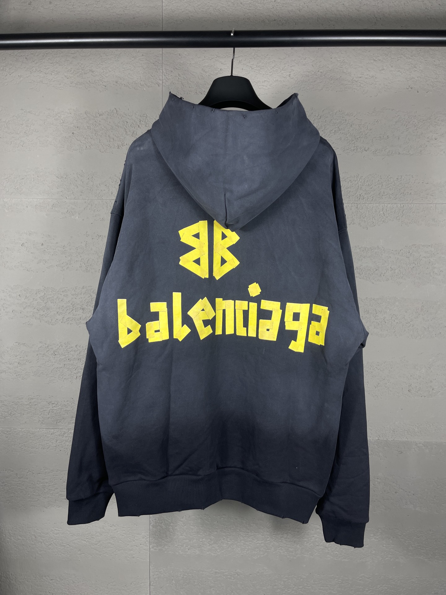 51$ 02342 BALENCIXGA size XS-L 535420 CODE WX82 gallery