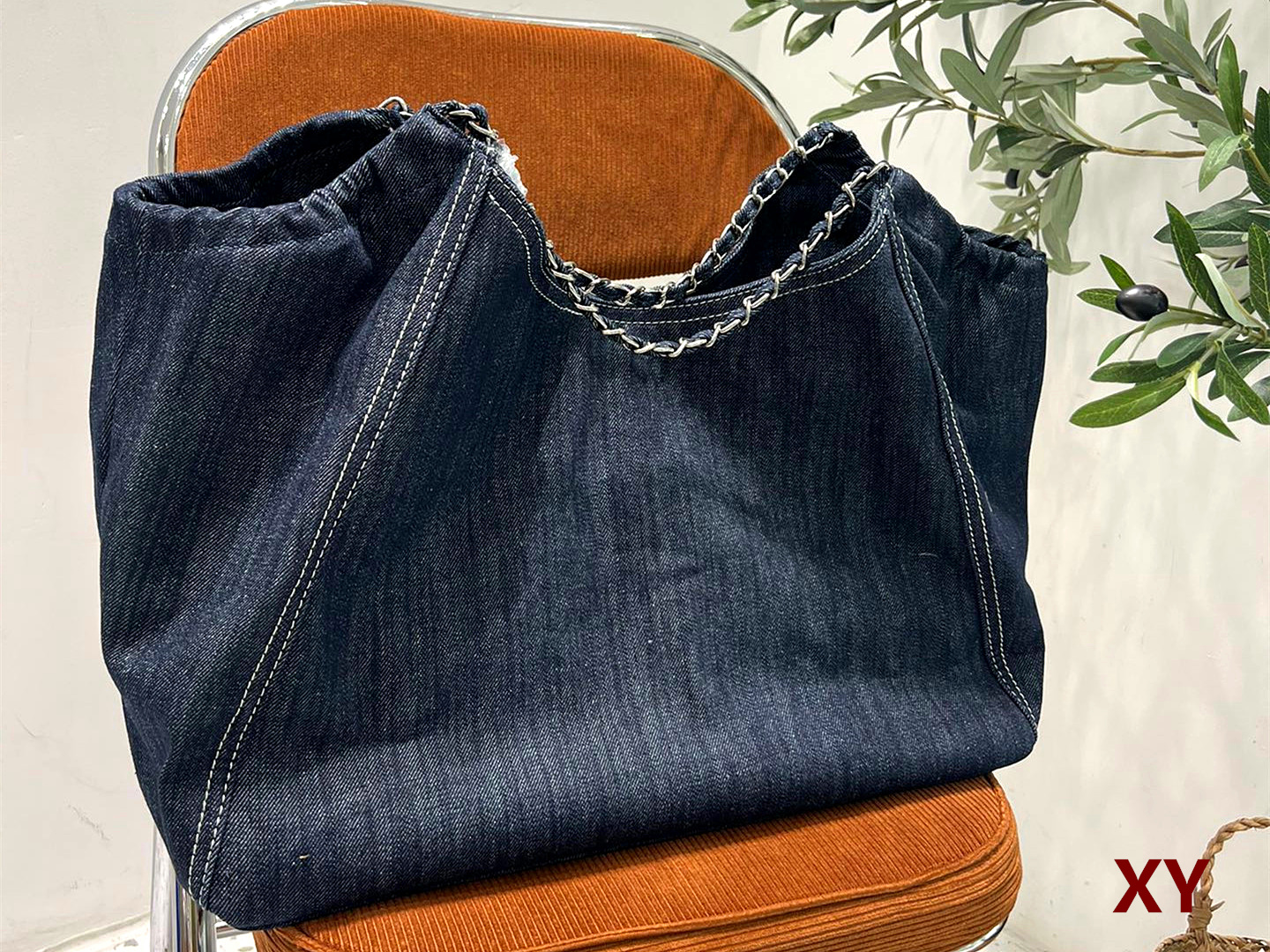 54$ CHANEL 1986 Shoulder bag size 51x23 cm 024530 BR1766 gallery