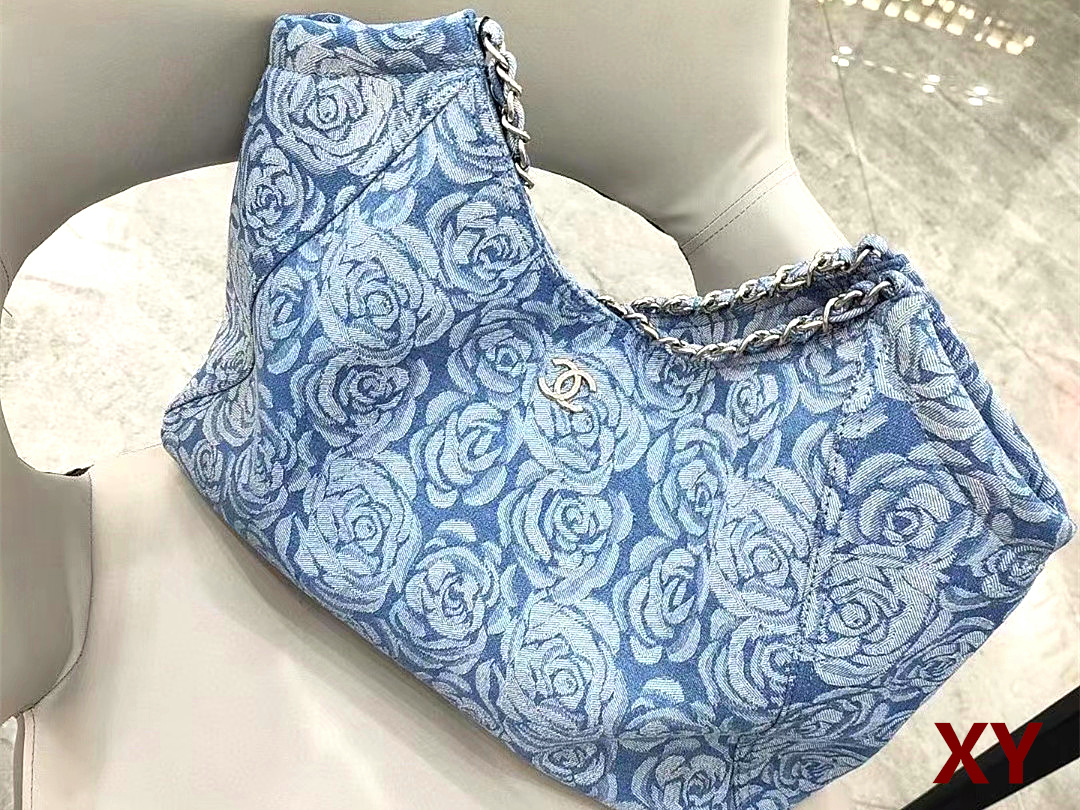 54$ CHANEL 1986 Shoulder bag size 51x23 cm 024530 BR1766 gallery