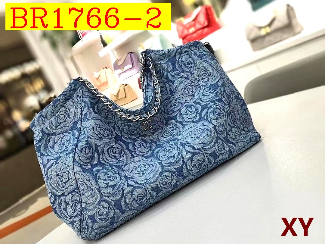 54$ CHANEL 1986 Shoulder bag size 51x23 cm 024530 BR1766 gallery
