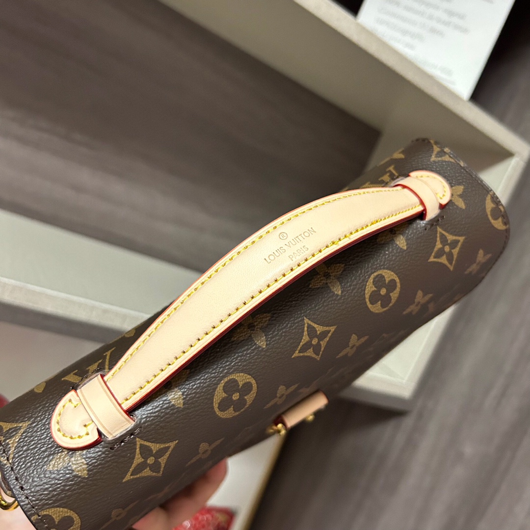 54$ dh LV Metis Envelope bag size 25x18 cm 93635035745 DX672 gallery
