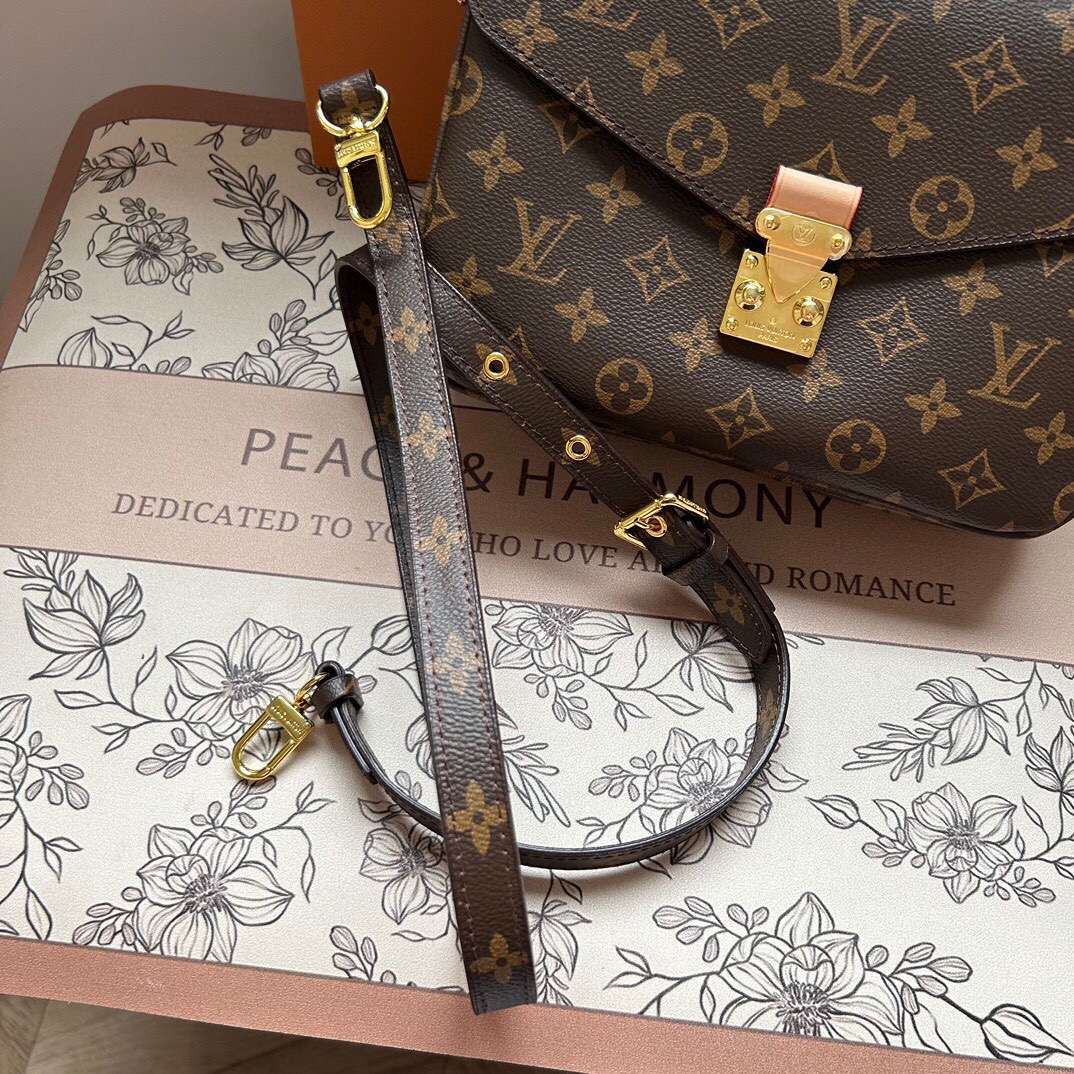 54$ dh LV Metis Envelope bag size 25x18 cm 93635035745 DX672 gallery