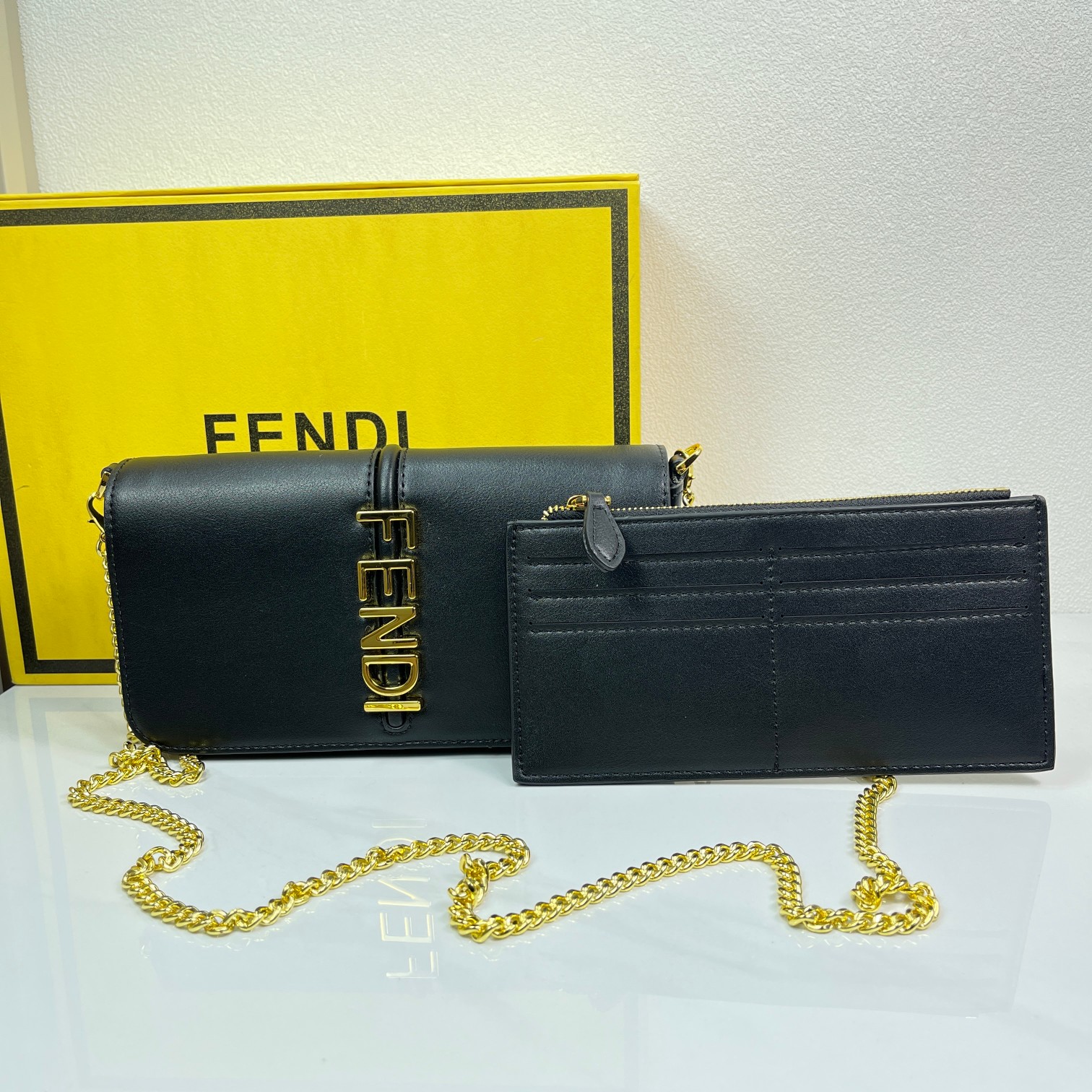 54$ new_dh FENDI  size 21X11X4 CM 53142035515 XR6B172 gallery