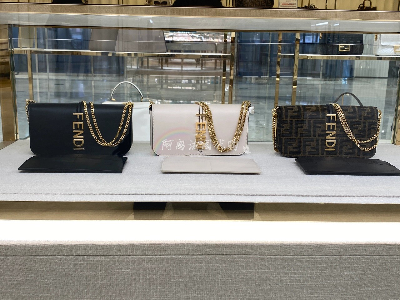 54$ new_dh FENDI  size 21X11X4 CM 53142035515 XR6B172 gallery