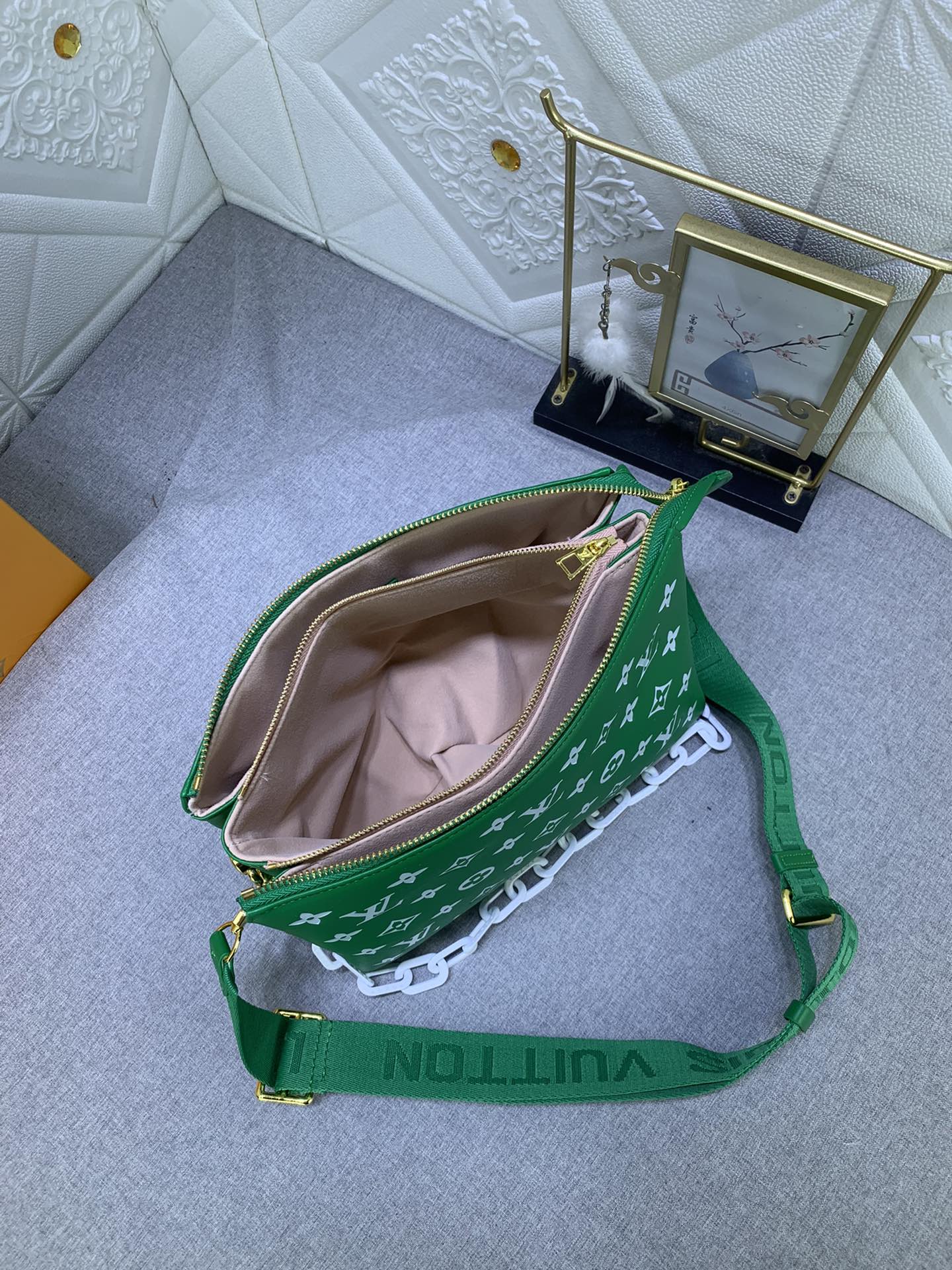 55$ new_dh LV_ M57913  Size 26X20X12 CM  93546035620 XR1B197 gallery