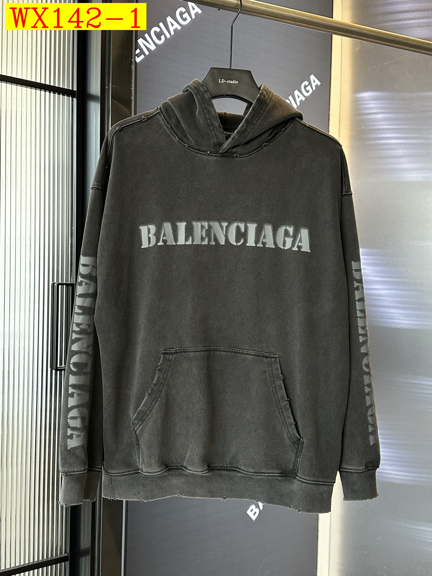 56$ Balenciaga 24FW Sweatshirt size XS-L 330050 WX142 gallery