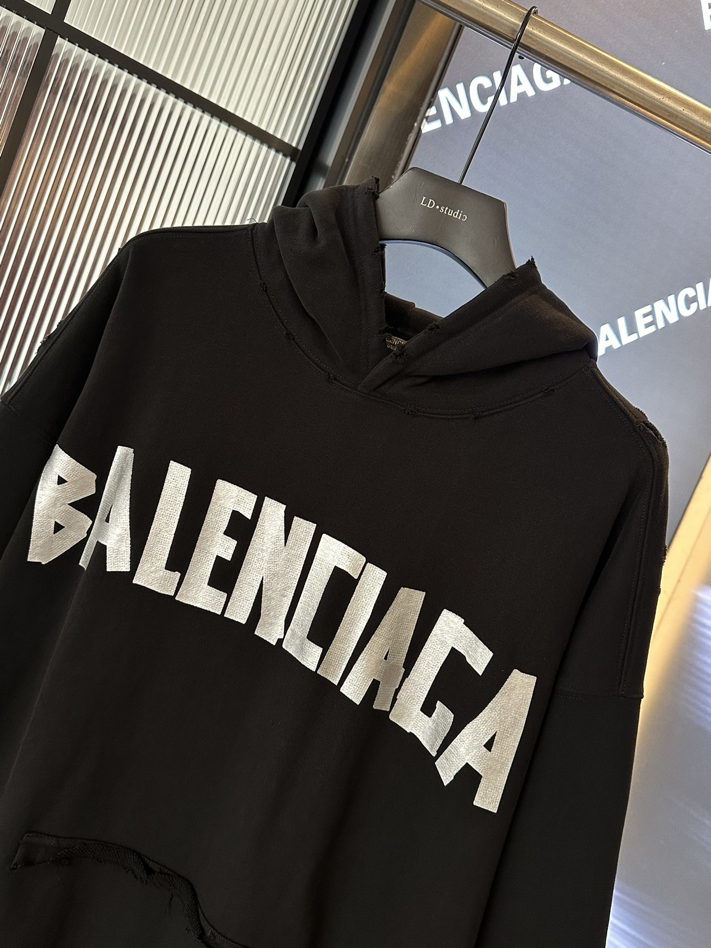 56$ Balenciaga 24FW Sweatshirt size XS-L 330050 WX142 gallery