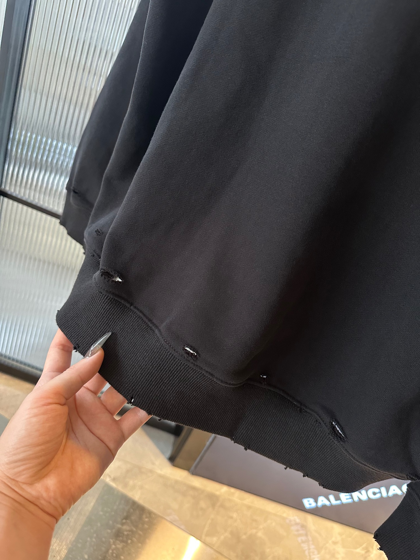 56$ Balenciaga 24FW Sweatshirt size XS-L 330050 WX142 gallery