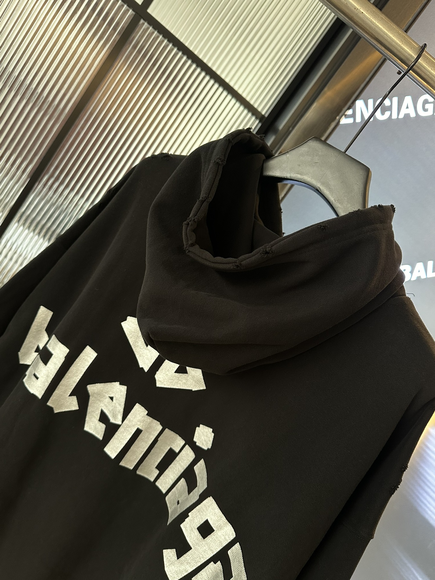 56$ Balenciaga 24FW Sweatshirt size XS-L 330050 WX142 gallery