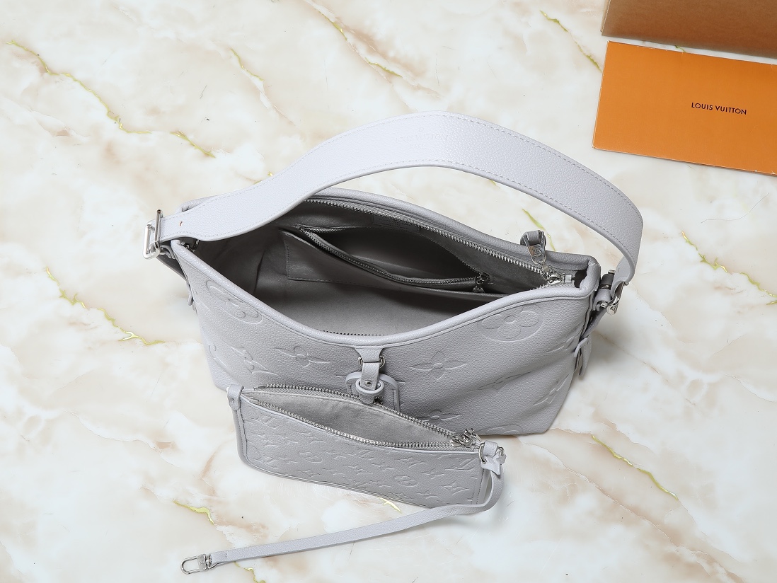 56$ LV CarryAll Mono gram Empreinte size 29x24x12 cm 437200 BR1974 gallery
