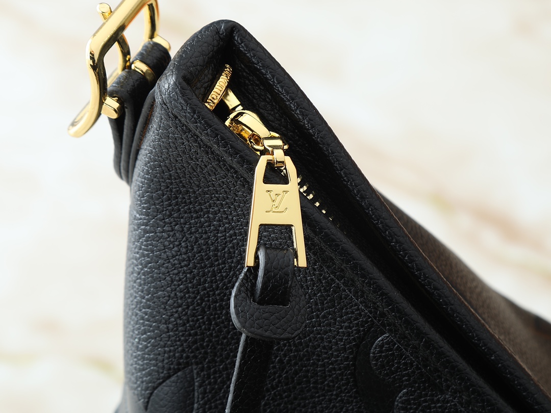56$ LV CarryAll Monogram Shoulder bag size 39x30x15 cm 437260 BR1966 gallery