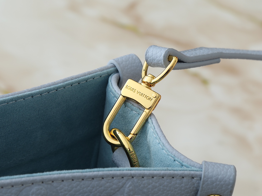 56$ LV OnTheGo Monogram Empreinte size 25x19x11 cm 034270 BR1978 gallery