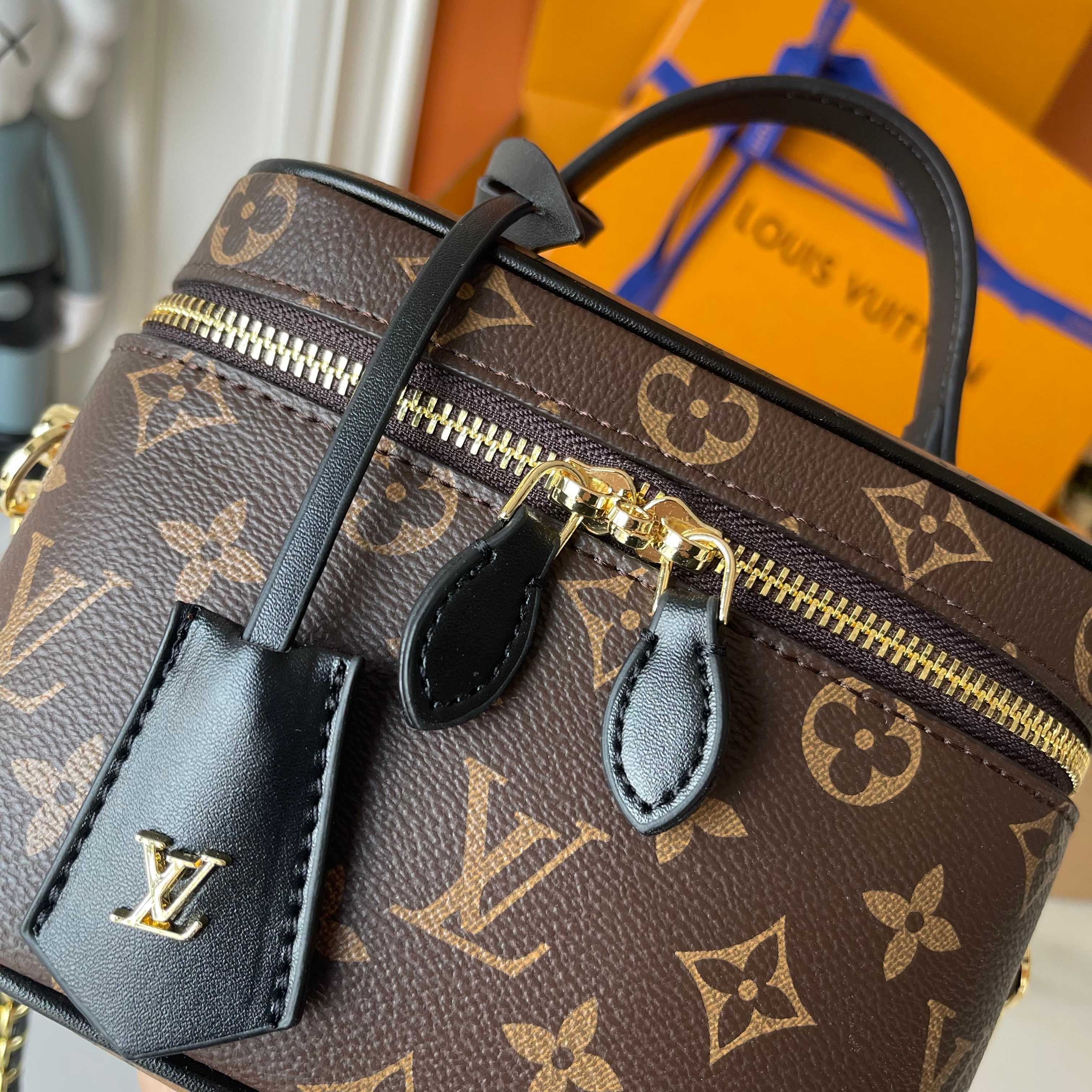 57$ LV Giant Monogram Shoulder bag size 19X13X11 cm 030420 BR1988 gallery