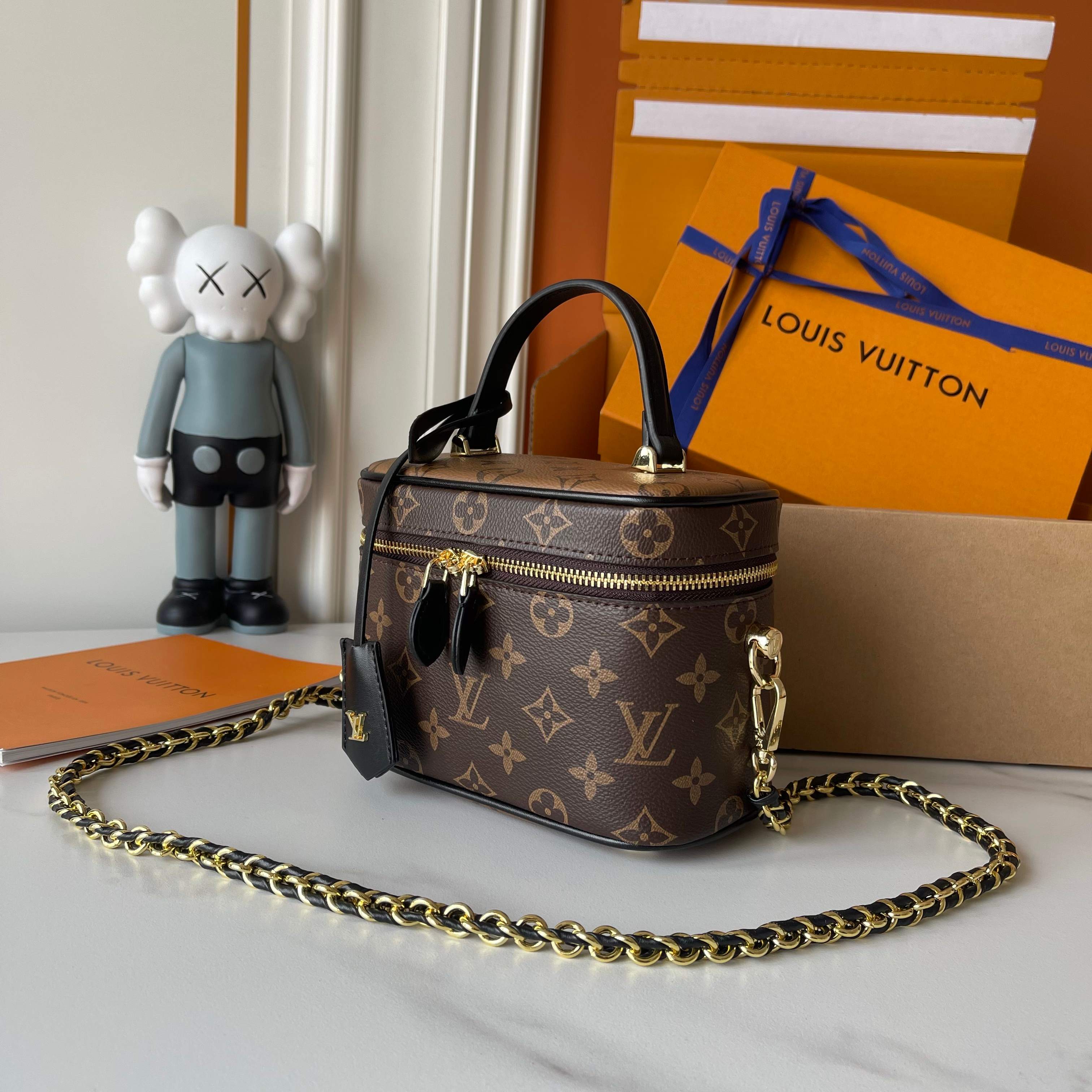 58$ LV Giant Monogram Shoulder bag size 19x13x11 cm 234480 BR2090 gallery