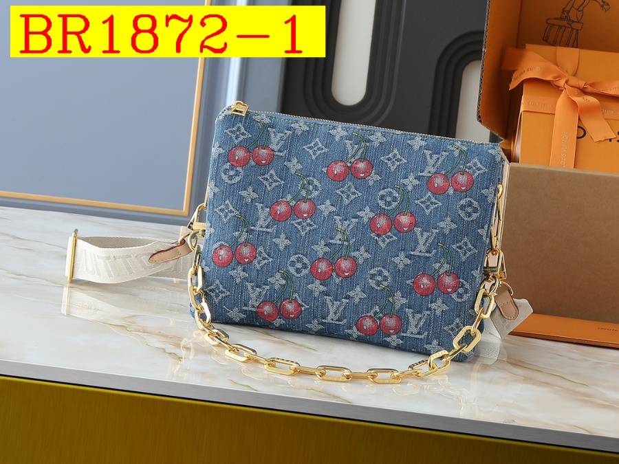 58$ LV M20369 M22398 M21353 M21209 size 26x20x12 cm 930470 BR1872 gallery