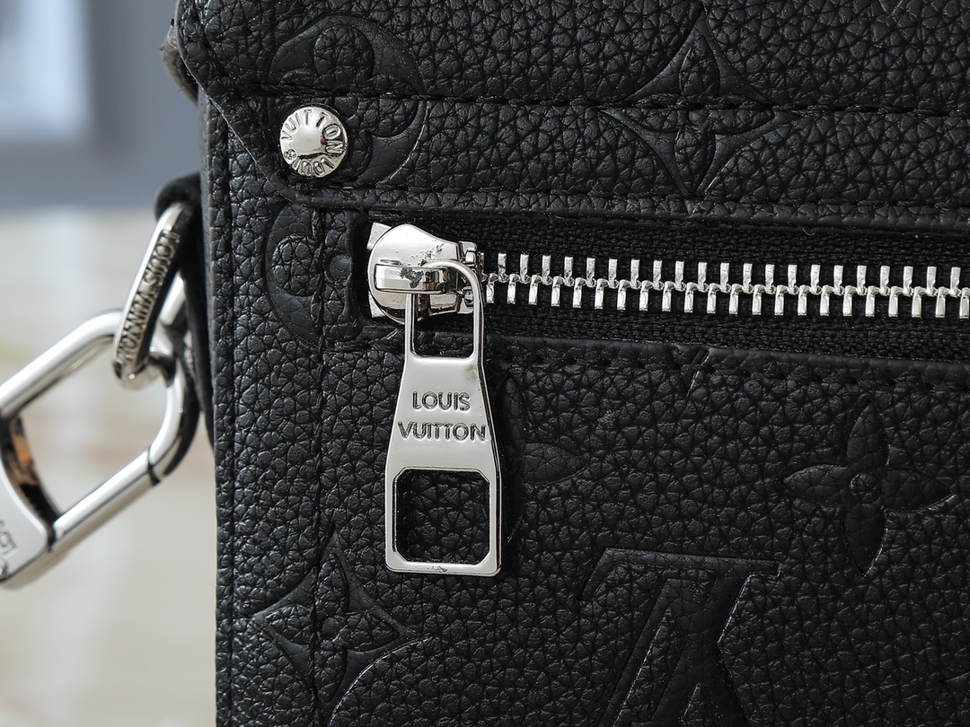 65$ LV Soul Trunk Shoulder bag size 19x15x7 cm 046090 BR2086 gallery