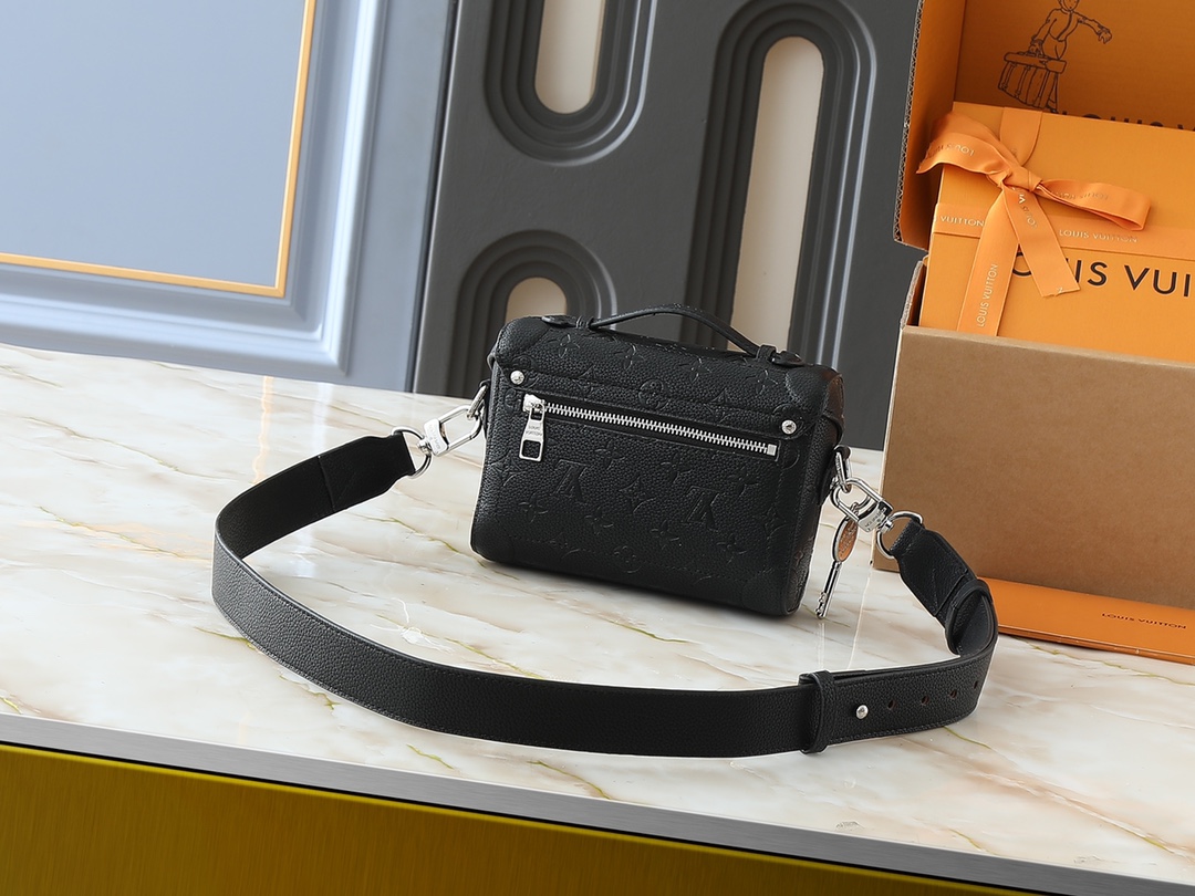 65$ LV Soul Trunk Shoulder bag size 19x15x7 cm 046090 BR2086 gallery