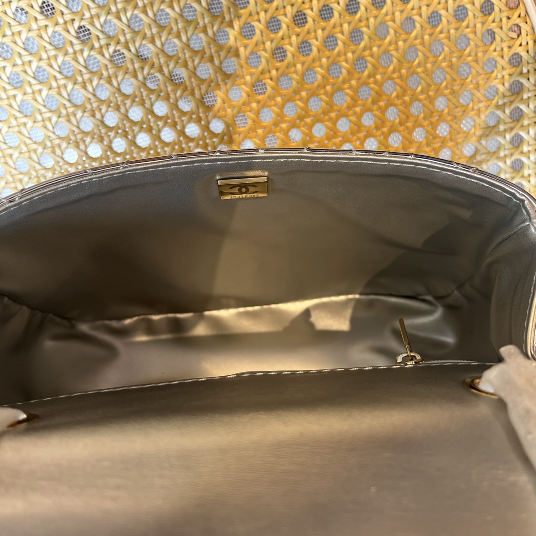 65$ new_dh CHANEL_0404 Quality SIZE 24X20 CM 94157046325 XR3B116 gallery