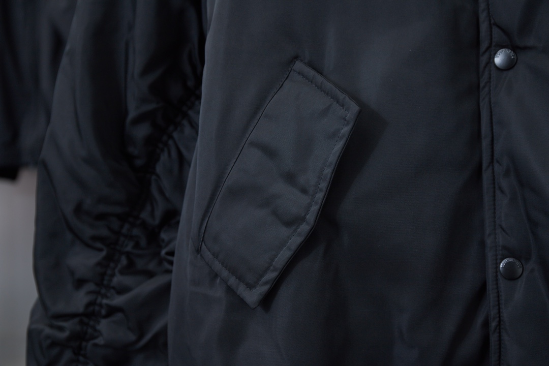 73$ BLCG 24FW Cotton-padded coat size 46-52 342120 WX108 gallery