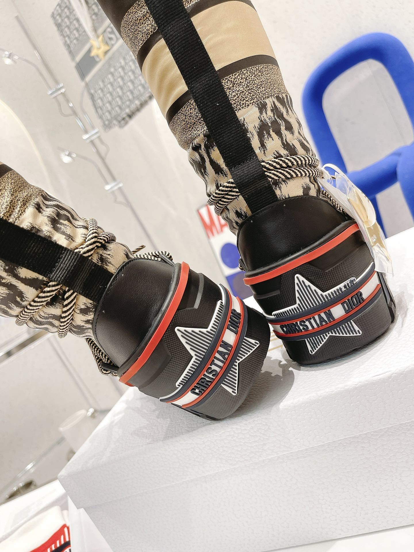 106$ Top Quality Dior Alps Oblique Size 35-40 152660 ZZ947 gallery