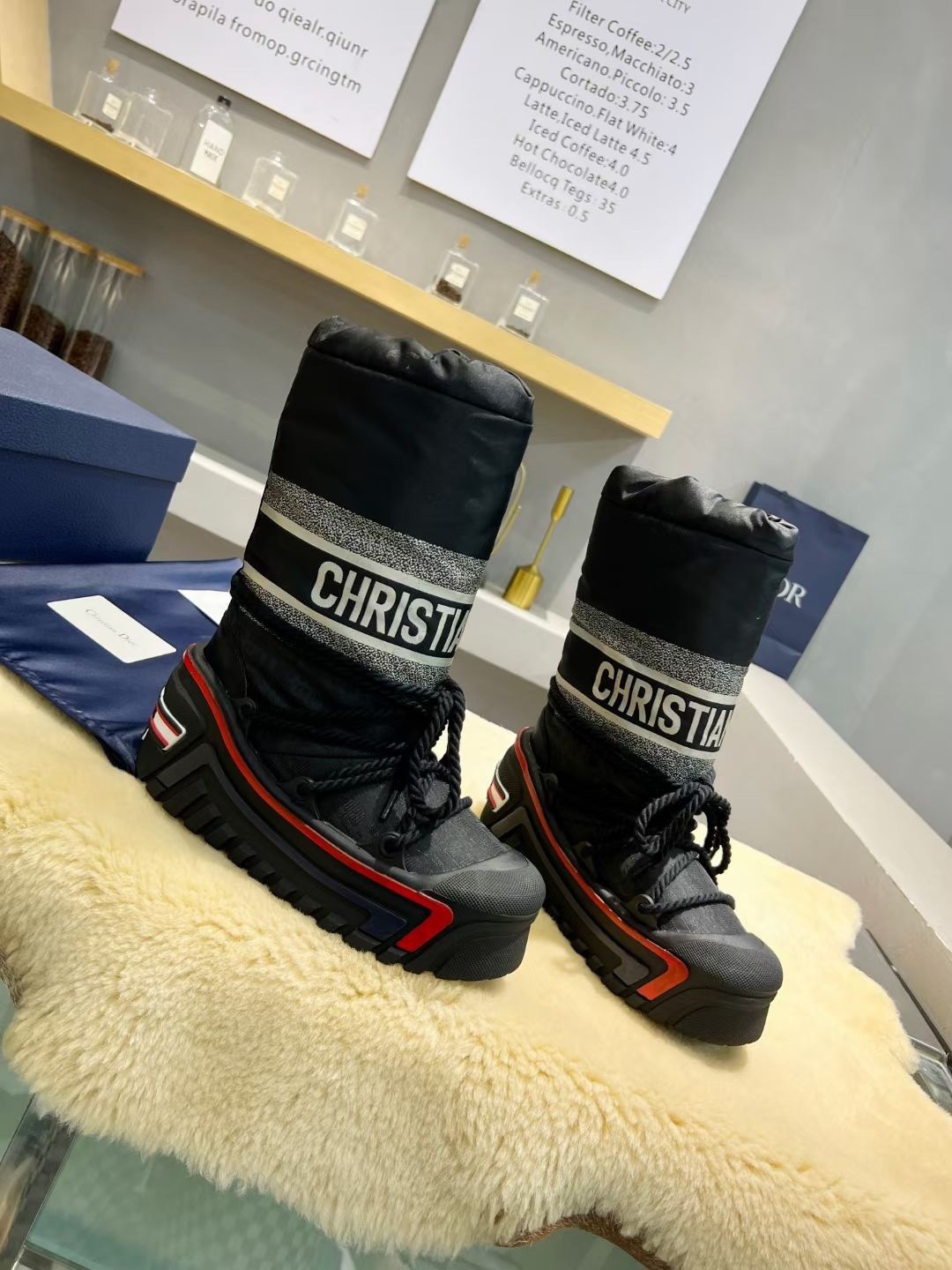 106$ Top Quality Dior Alps Oblique Size 35-40 152660 ZZ947 gallery