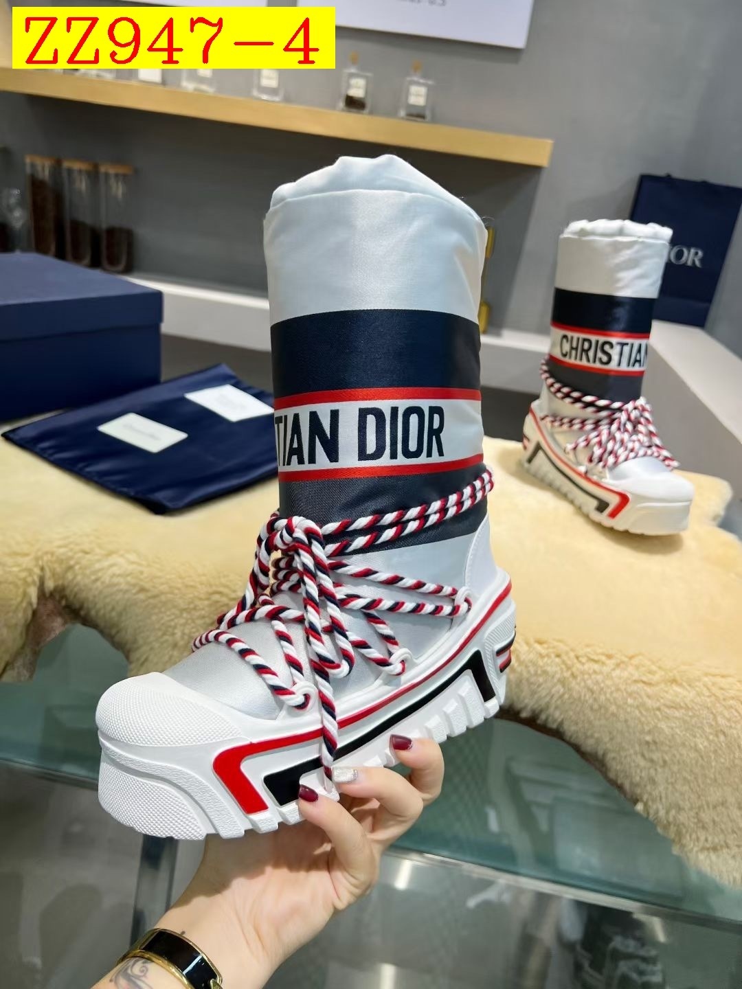 106$ Top Quality Dior Alps Oblique Size 35-40 152660 ZZ947 gallery