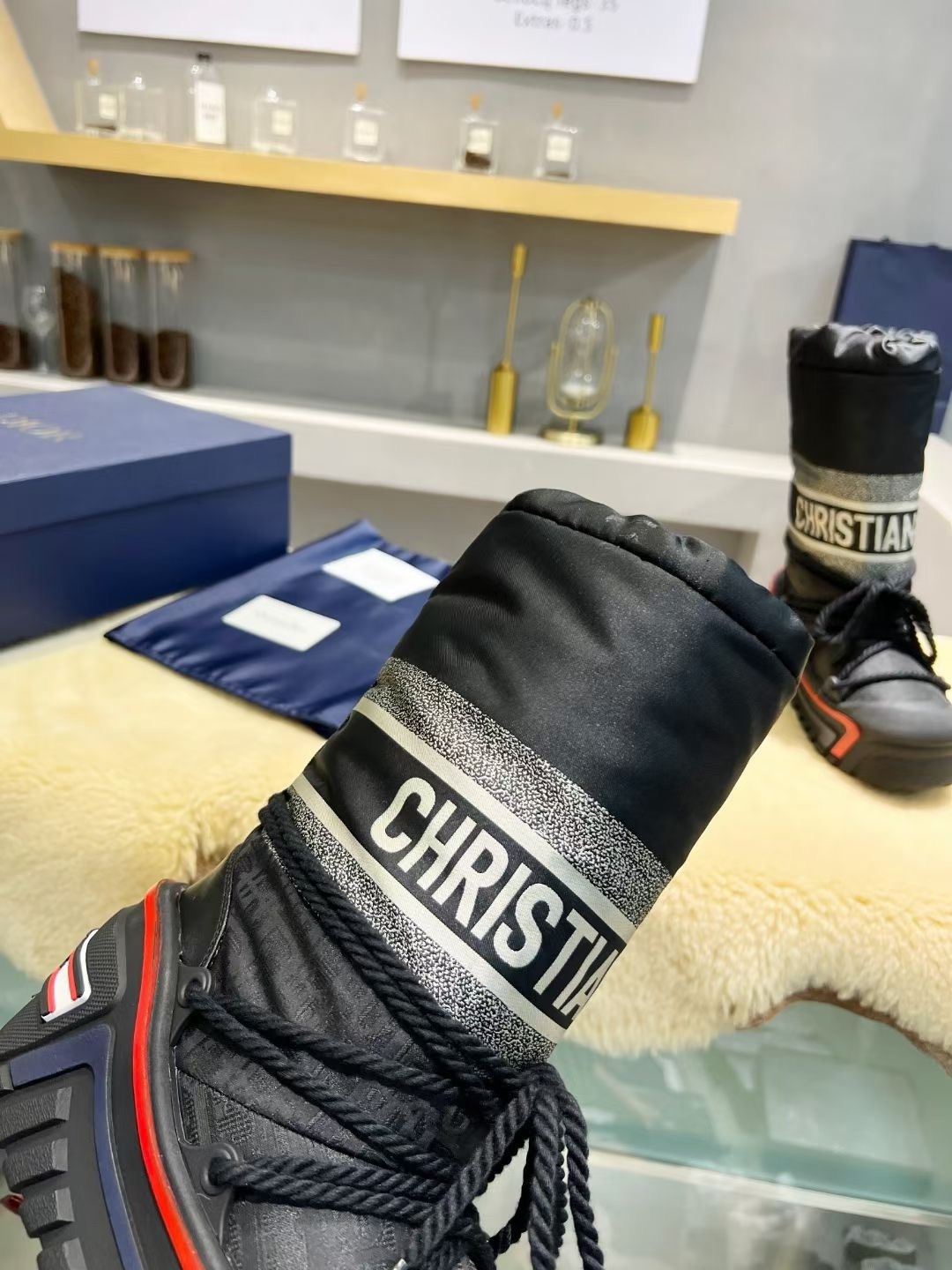 106$ Top Quality Dior Alps Oblique Size 35-40 152660 ZZ947 gallery