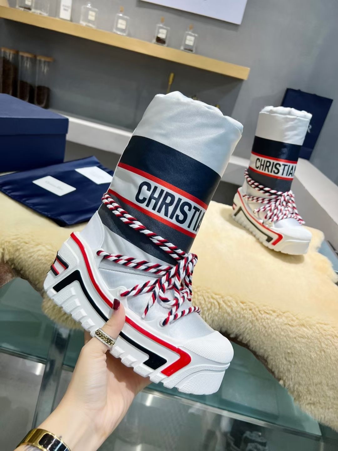 106$ Top Quality Dior Alps Oblique Size 35-40 152660 ZZ947 gallery