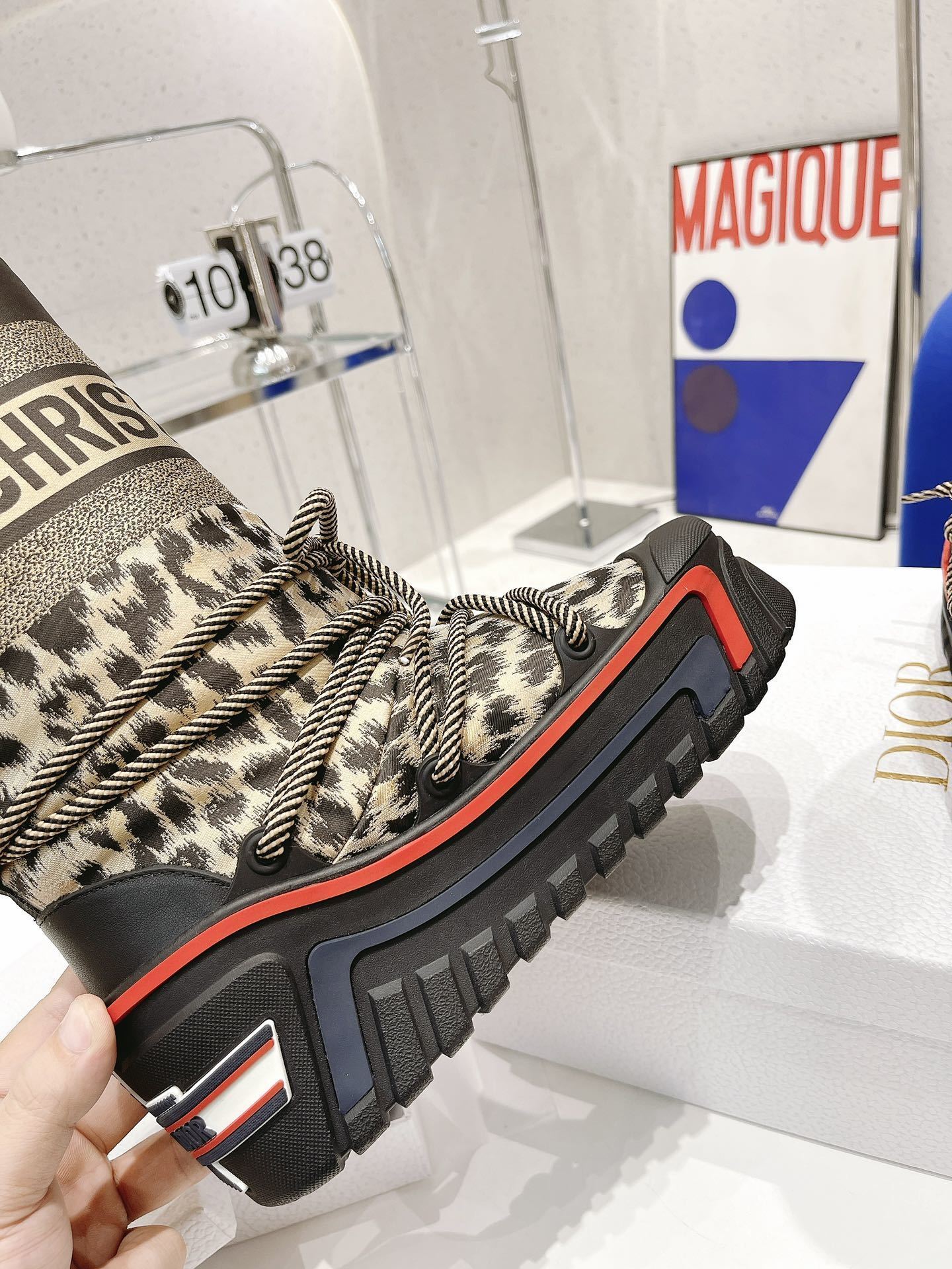 106$ Top Quality Dior Alps Oblique Size 35-40 152660 ZZ947 gallery