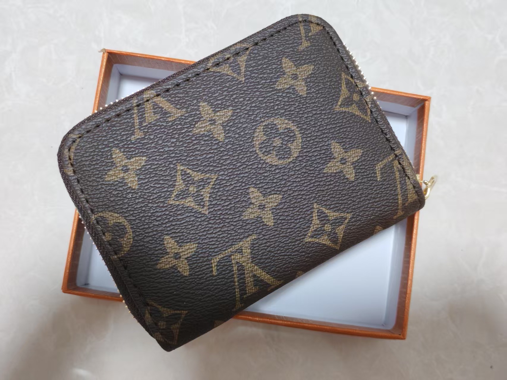 19$ LV 0205 Wallet 5564 BY3387 gallery