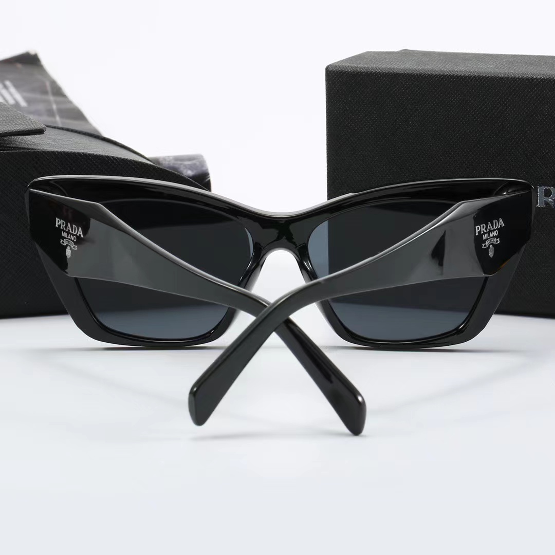 19$ new_dh PRADA_3617  60537011282 FF5S247 gallery