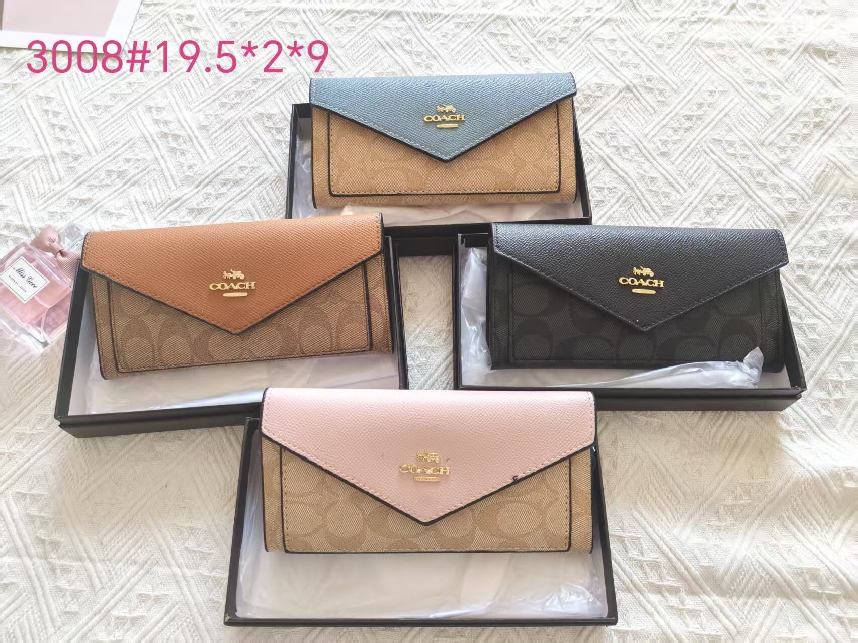 21$ Coach 3008 Wallet size 19x2x9 cm 0508 BY3273 gallery