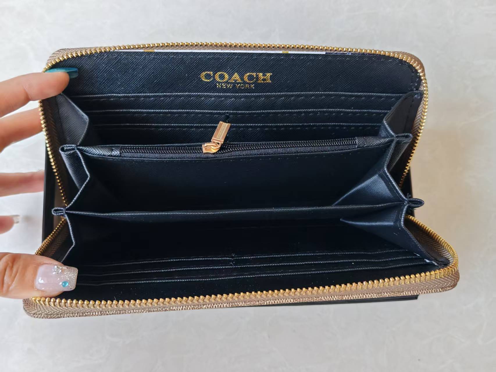 21$ Coach 341 Wallet size 20x3x11 cm 9518 BY3279 gallery
