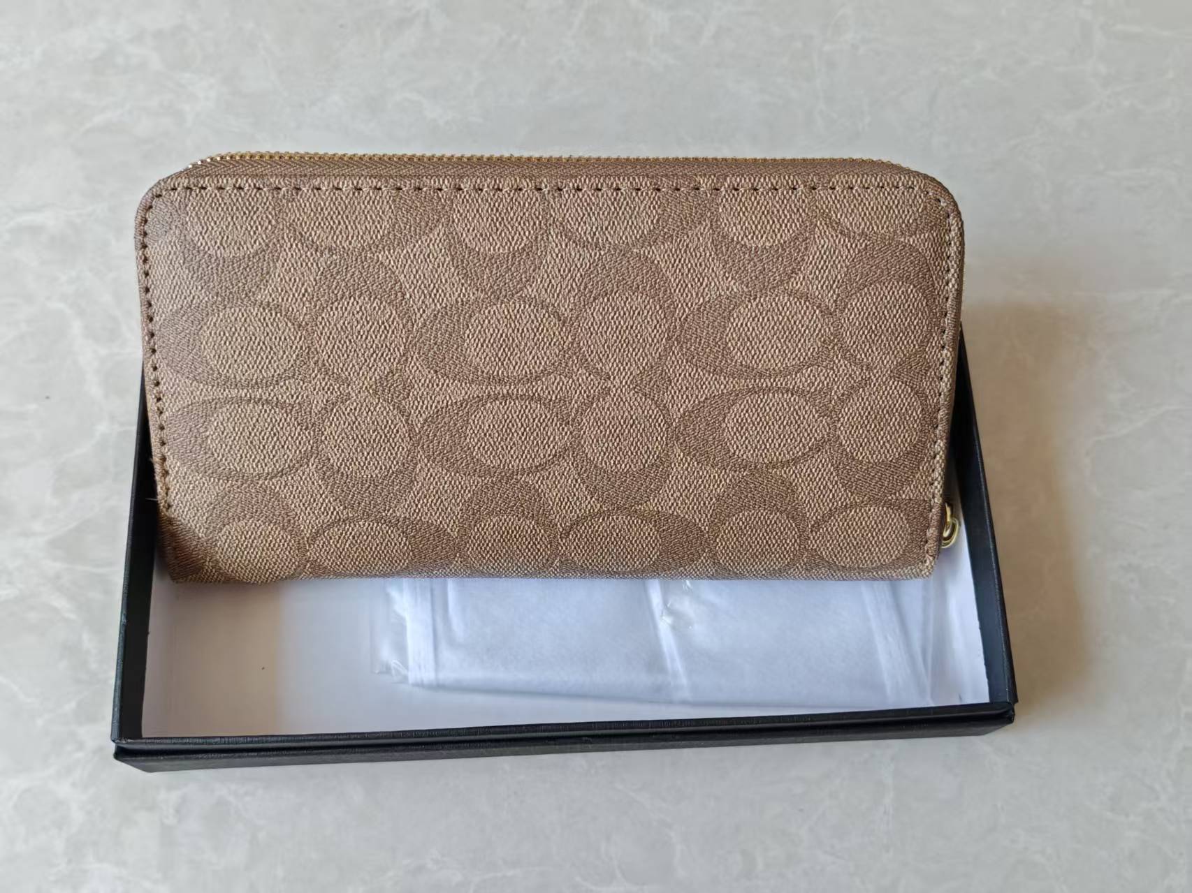 21$ Coach 341 Wallet size 20x3x11 cm 9518 BY3279 gallery