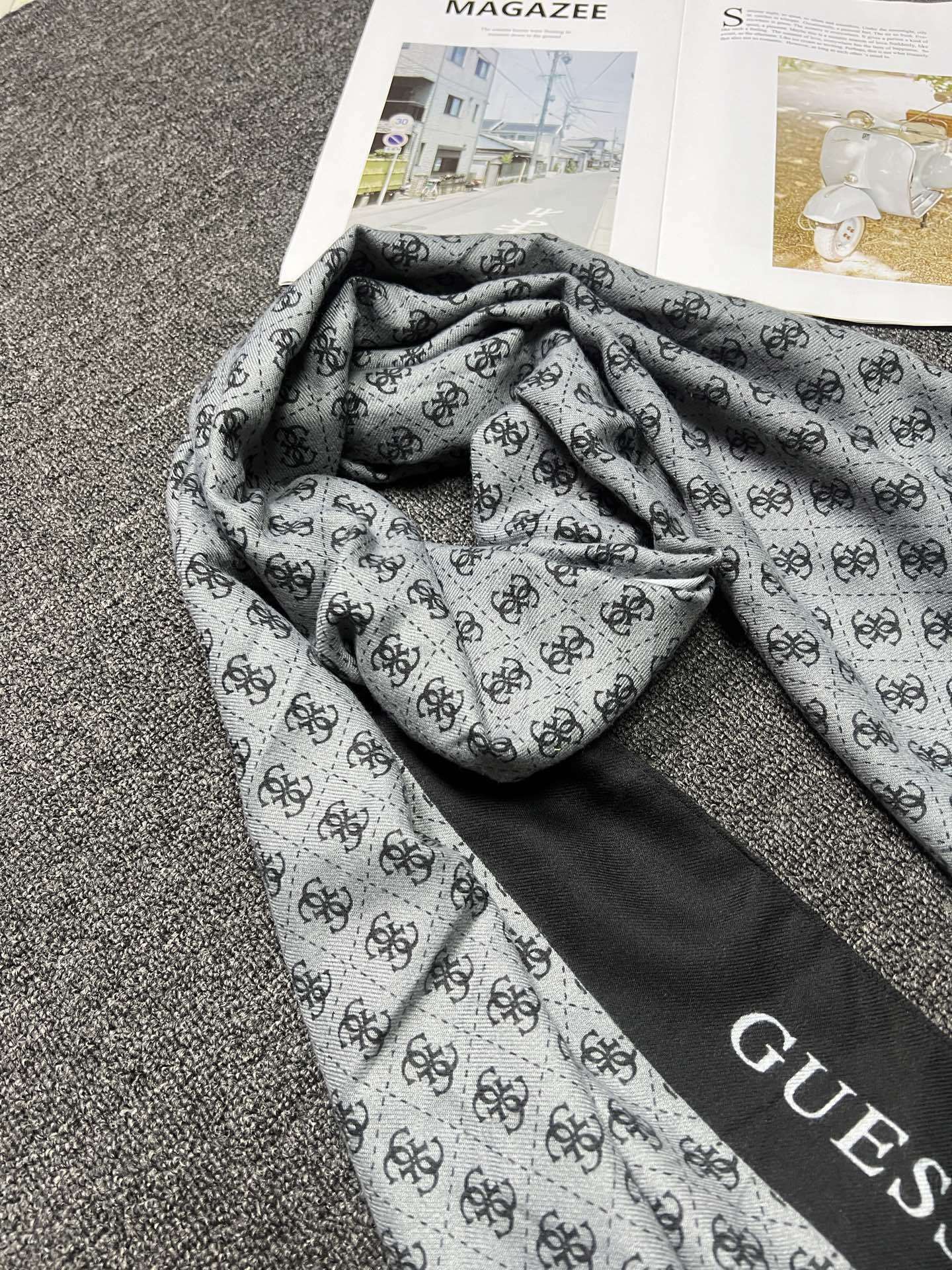21$ GUESS Scarf size 65x190 cm 7626 YUM14 gallery