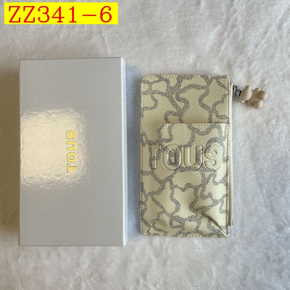 23$ TOUS Wallet 8804 ZZ341 gallery