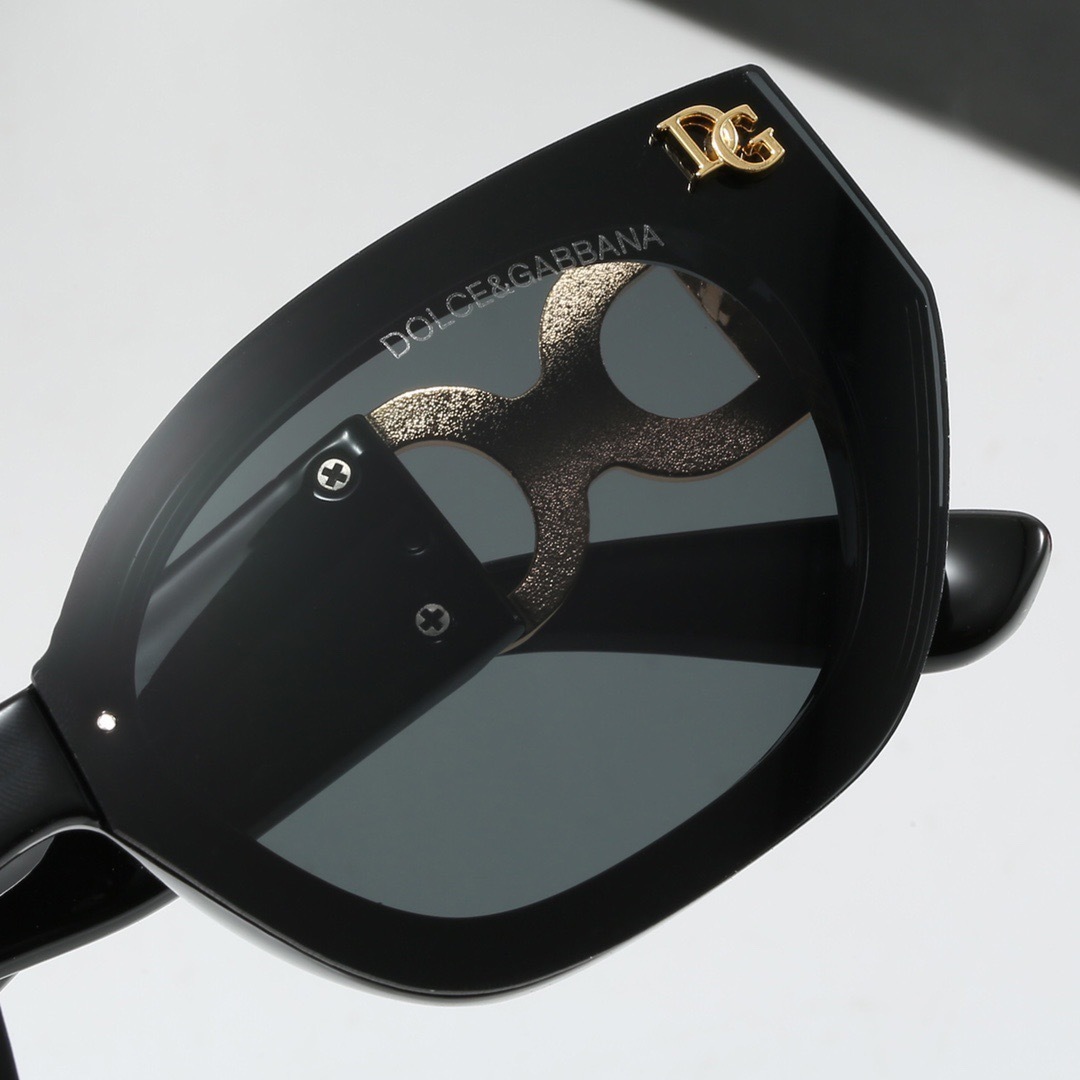 25$ Dolceamp Gabbana Sunglasses with box 5990 20251226114407 YJQ882 gallery