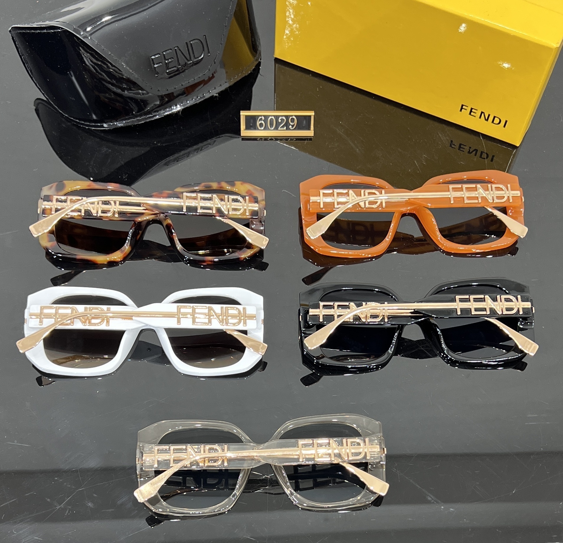 25$ Fendi Sunglasses with box 0990 YJQ904 gallery