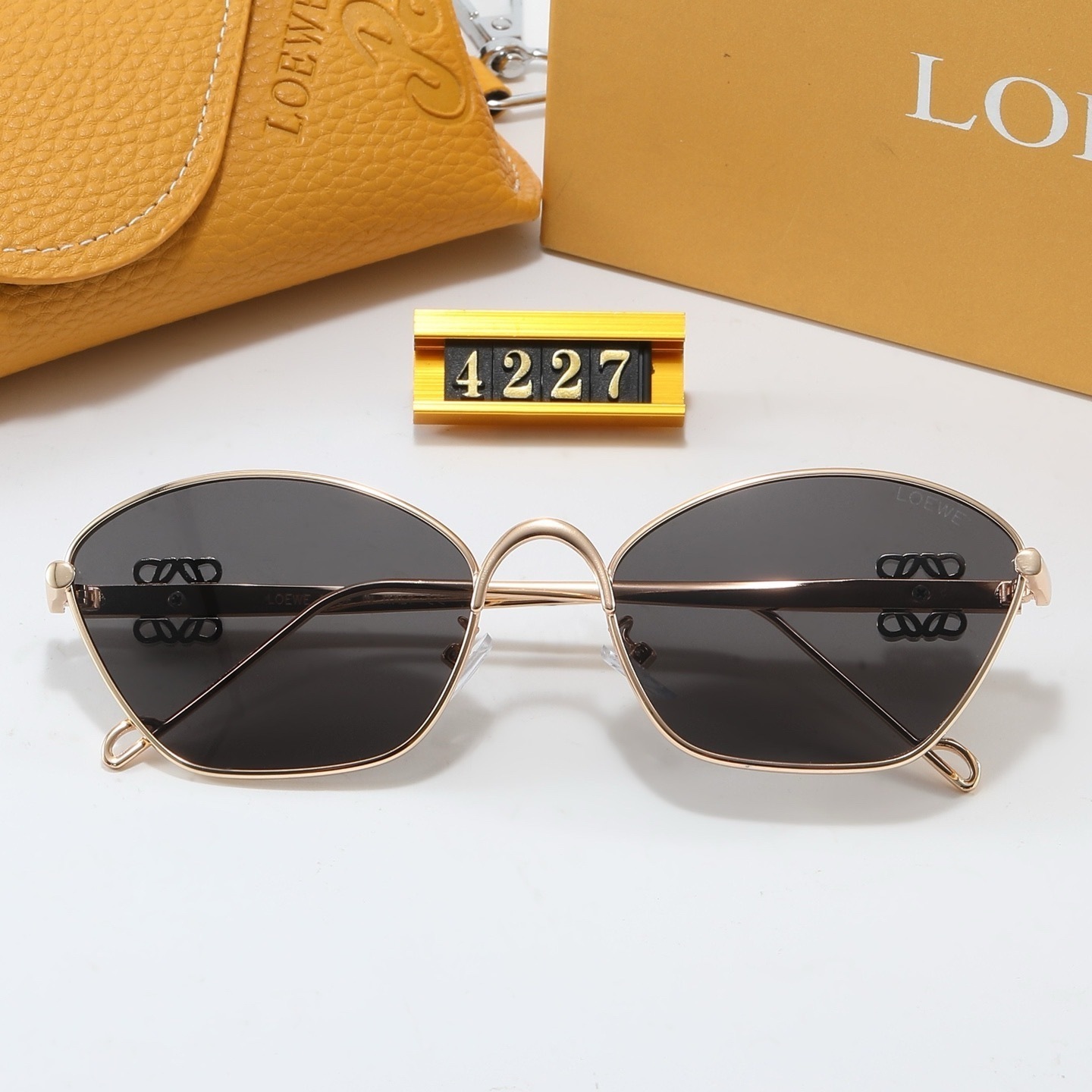 25$ LOEWE Sunglasses with box 4980 YJQ650 gallery