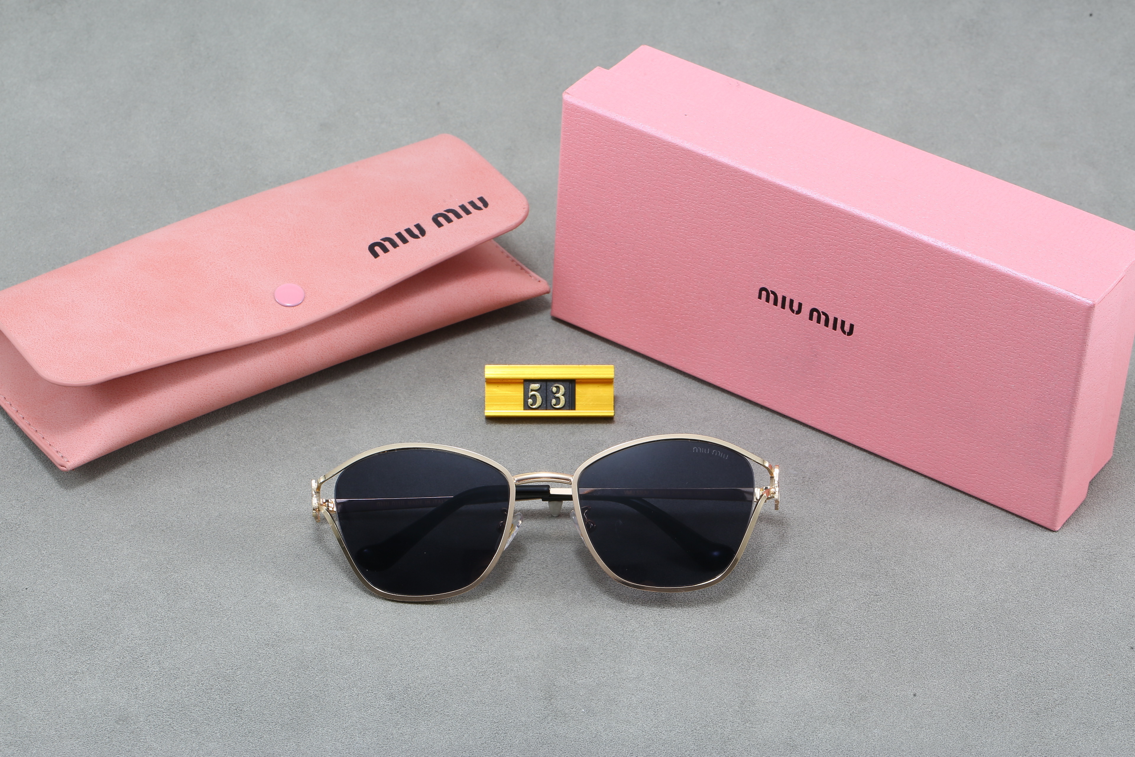 25$ Miu Miu Sunglasses with box 6910 YJQ426 gallery
