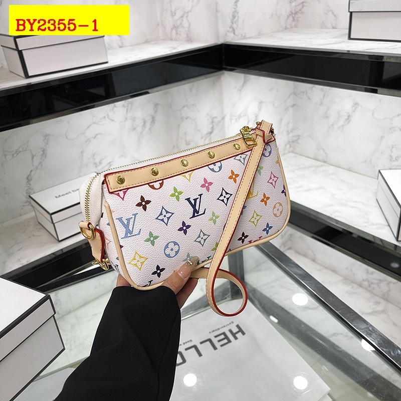 25$ dh LV 133 Shoulder bag size 23X14X5 cm 60573812758 BY2355 gallery