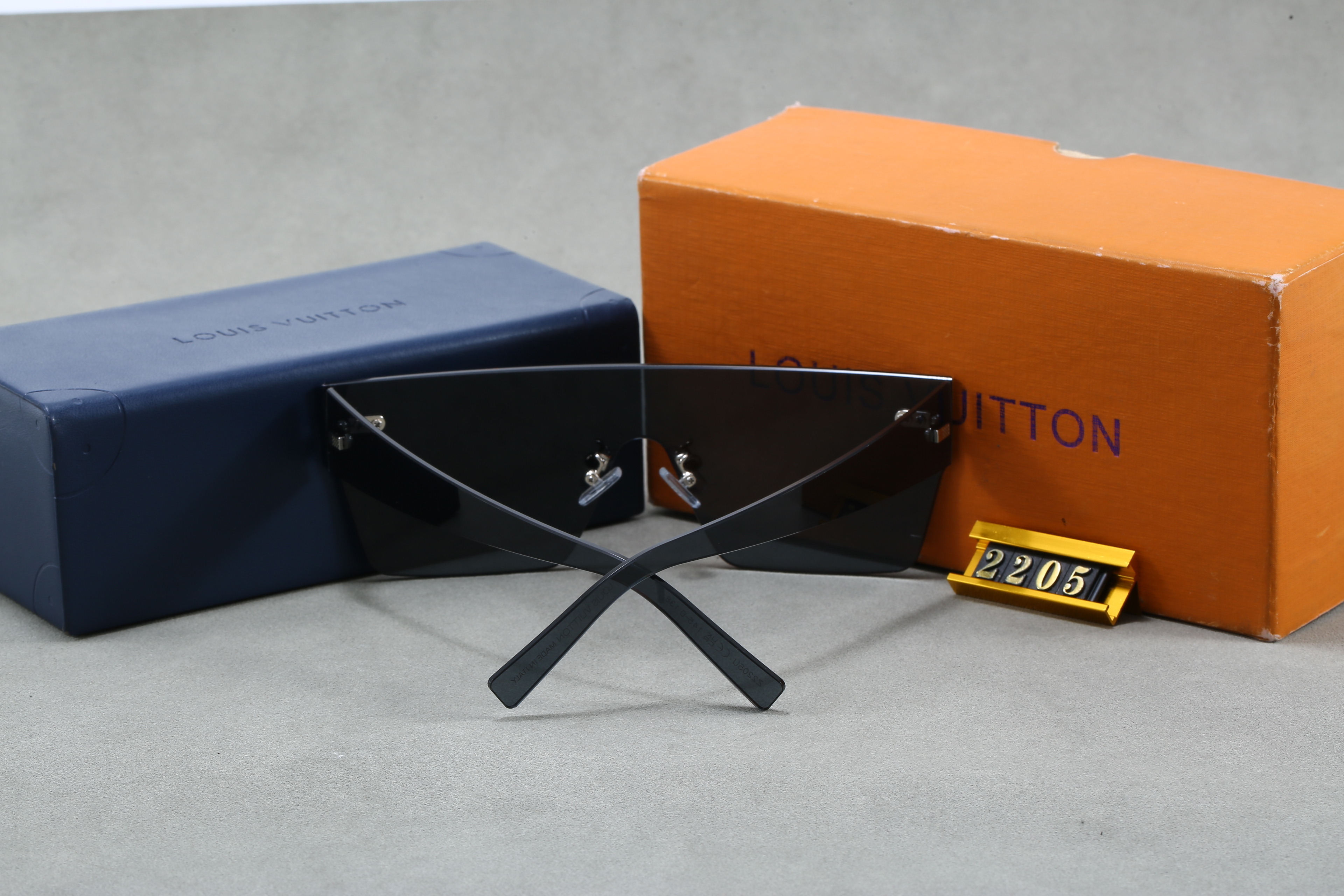 25$ lv Sunglasses with box 3950 YJQ472 gallery