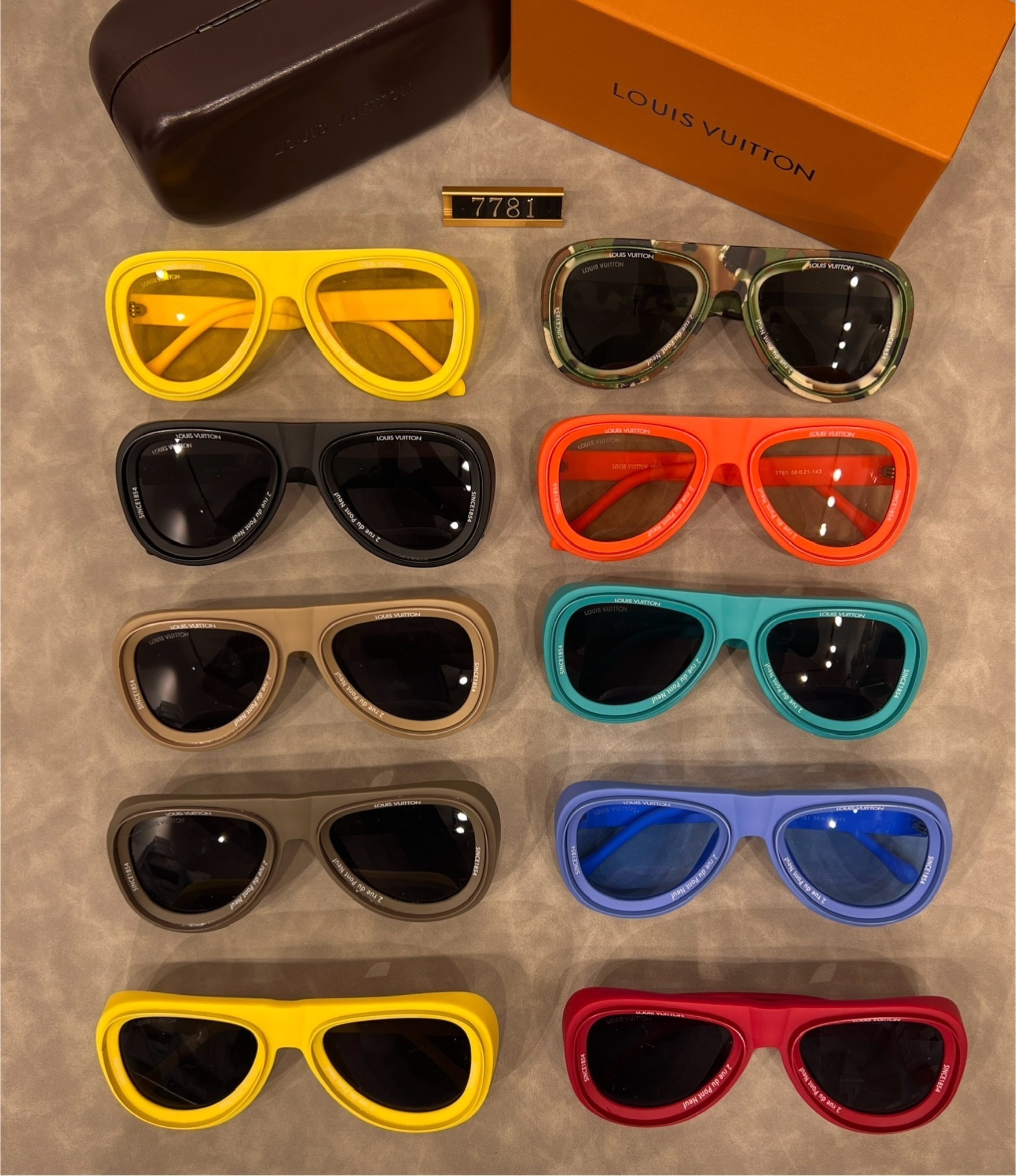 25$ lv Sunglasses with box 4990 YJQ474 gallery