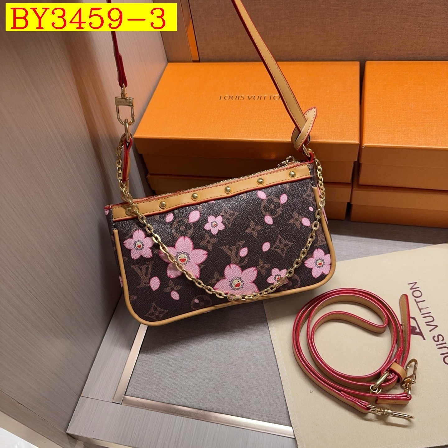 26$ LV 32118 Shoulder bag size 22x13x6 cm 6766 BY3459 gallery