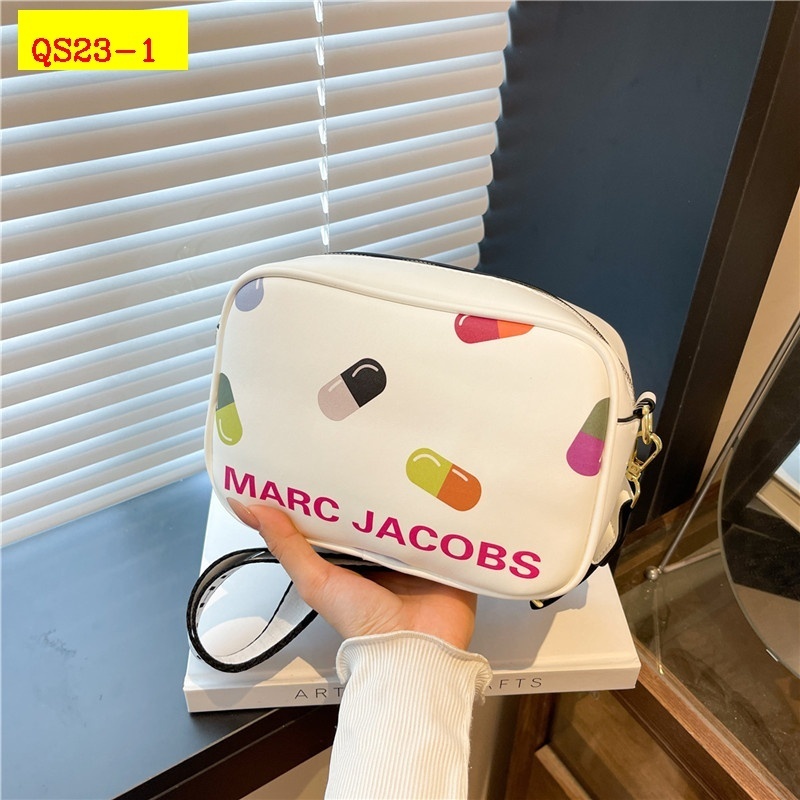 26$ MARC JACOBS 5919 size 22x16x8 cm 3786 QS23 gallery