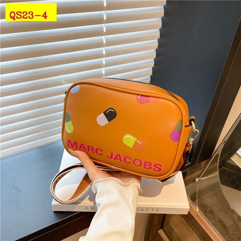 26$ MARC JACOBS 5919 size 22x16x8 cm 3786 QS23 gallery