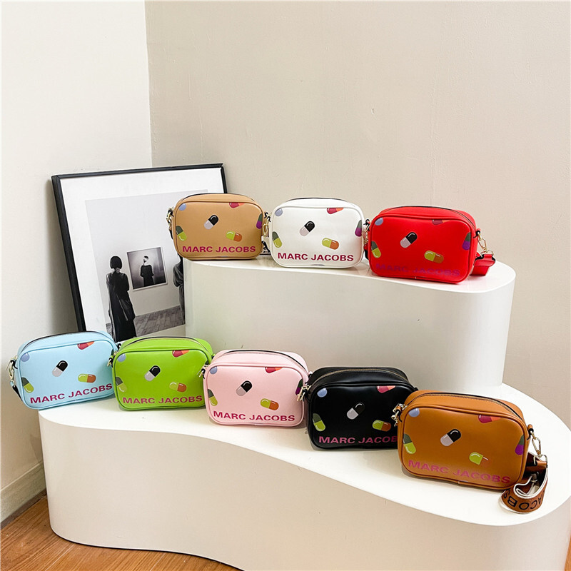 26$ MARC JACOBS 5919 size 22x16x8 cm 3786 QS23 gallery