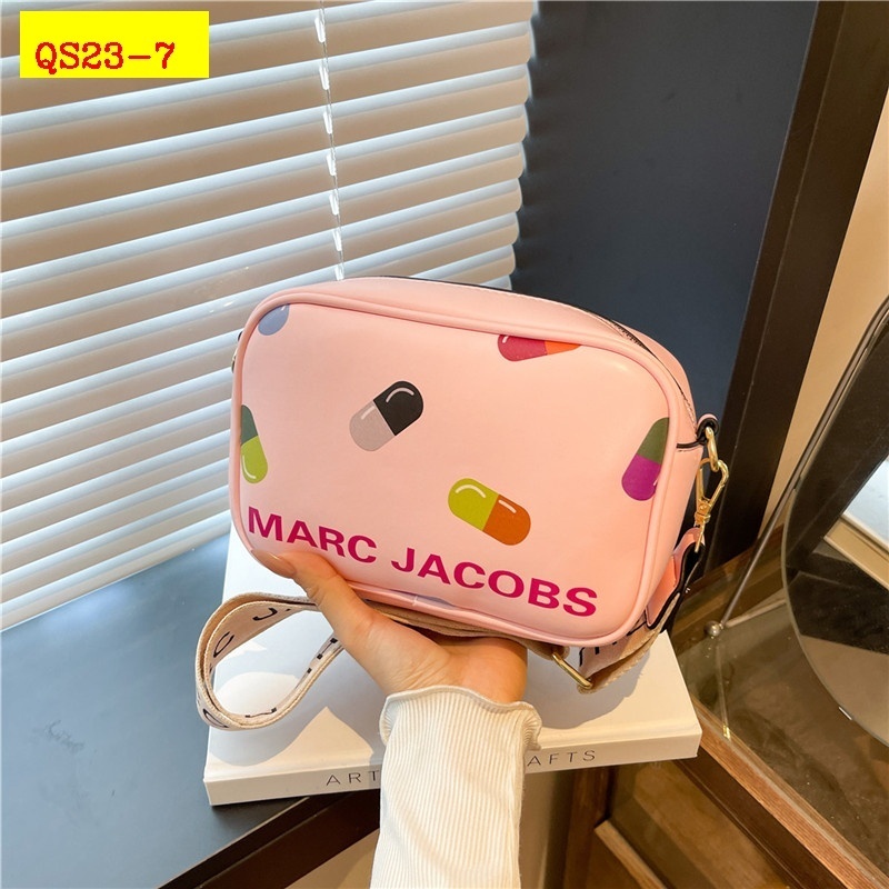 26$ MARC JACOBS 5919 size 22x16x8 cm 3786 QS23 gallery